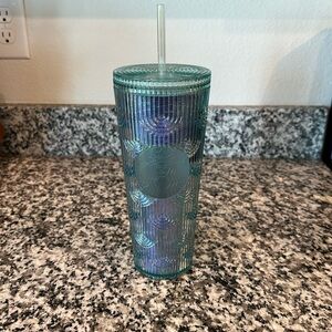 NWT Starbucks Cup Iridescent Aqua Mermaid Scale Siren Tumbler Ltd Edition 24oz